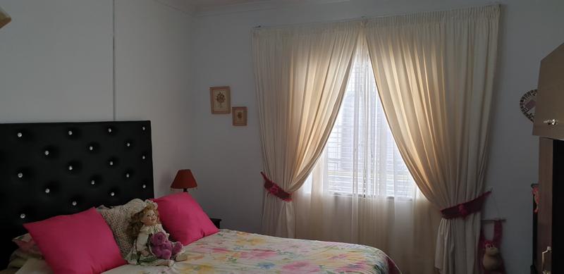 5 Bedroom Property for Sale in Albertinia Western Cape